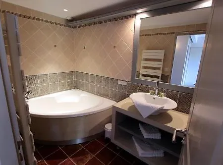 Logis Restaurant La Bergerie Hotel 3*
