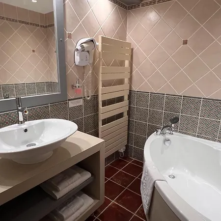 Logis Restaurant La Bergerie Aragon