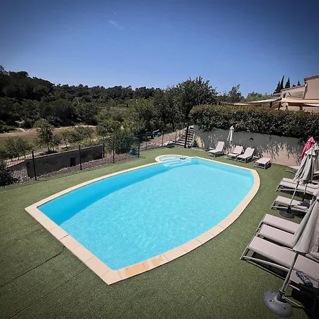 Logis Restaurant La Bergerie Hotel 3*