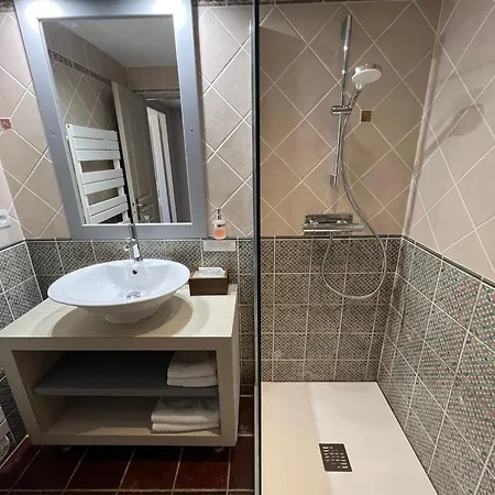 Ξενοδοχείο Logis Restaurant La Bergerie