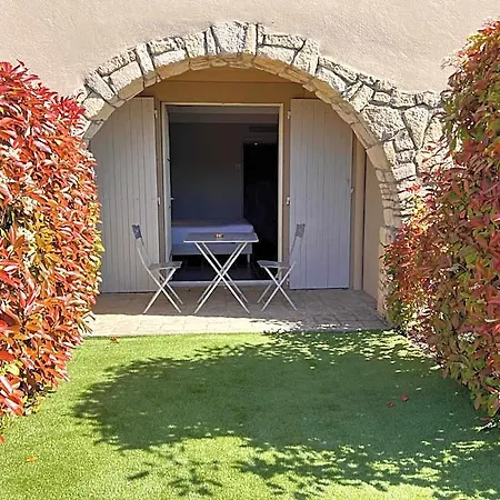 Logis Restaurant La Bergerie 酒店 3*